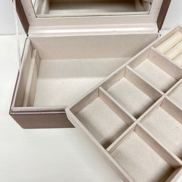 Nanette Lepore Padded Jewelry Box with Mirror - Picture 4 of 10